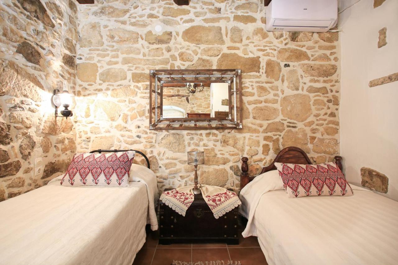 Villa Radamanthis Sivas Exterior photo