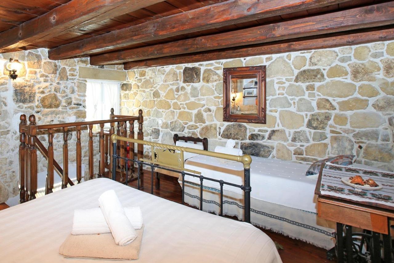 Villa Radamanthis Sivas Exterior photo